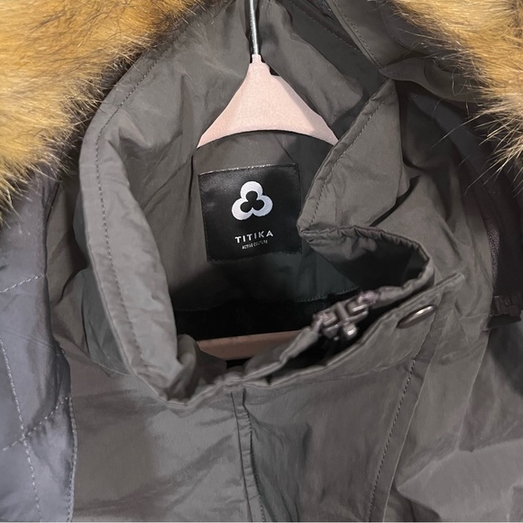 Titika NWOT Owl vegan parka with faux leather and faux fur US L - Picture 4 of 10